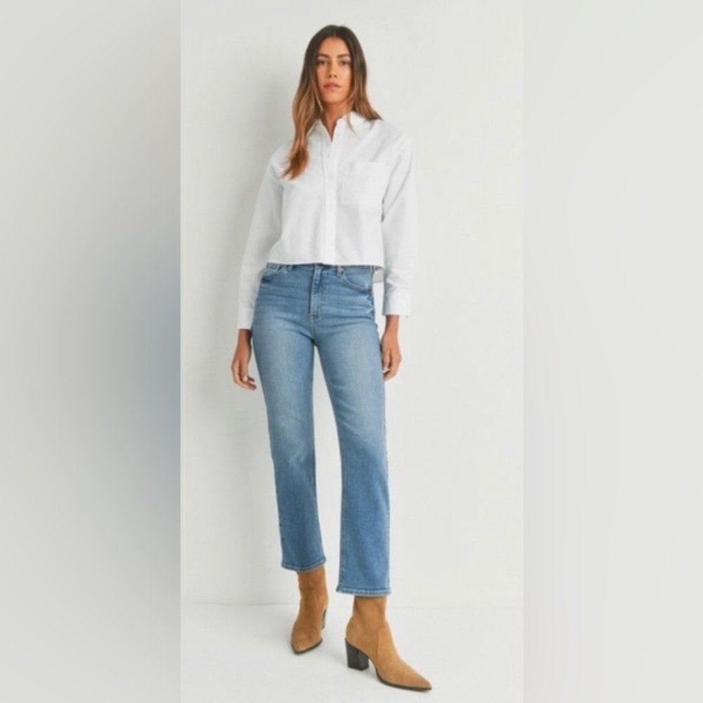 High Rise Classic Straight Leg Jean Medium Wash